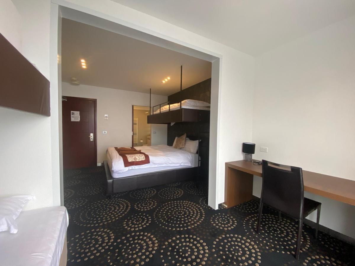 Duck Mt Buller Hotel 4*